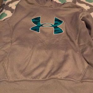 Under Armour Ladies sweatshirt